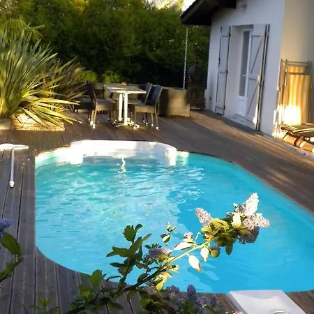 Mogador Piscine Et Balnéo 3*