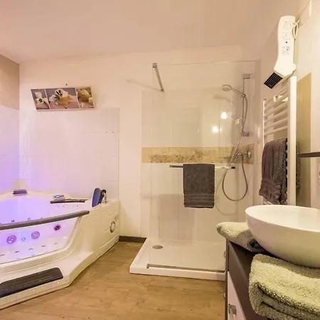 Alojamento de Acomodação e Pequeno-almoço Mogador Piscine Et Balneo
